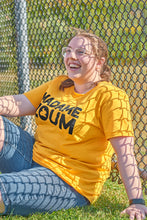 Charger l'image dans la galerie, T-Shirt MadameZoum Jaune
